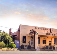 Albion Hotel and Motel Castlemaine - Food Delivery Shop