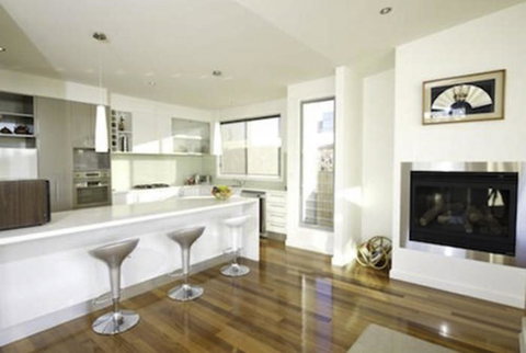 19 Glen Eagles Close - Food Delivery Shop 7