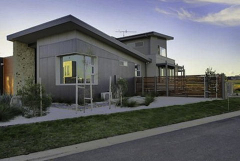 19 Glen Eagles Close - Food Delivery Shop 3