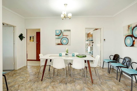 Sunryes Beach House - Food Delivery Shop 13