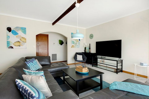 Sunryes Beach House - Food Delivery Shop 2