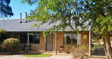 Grampians Pomonal Cottages - Pet Food Australia 1