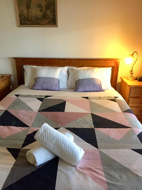 Grampians Pomonal Cottages - Pet Food Australia 2