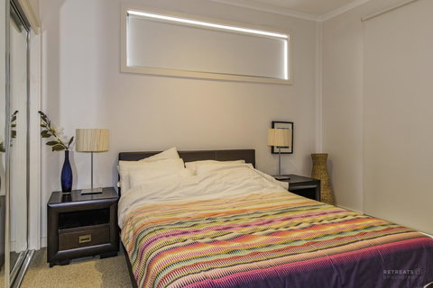 1 Pebble Place - Food Delivery Shop 9