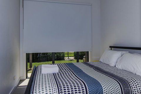 Torquay Golf Retreats - Pool, Beach, Tennis, Golf - Food Delivery Shop 9