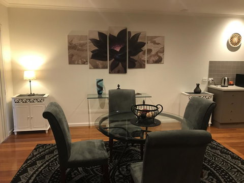 Black Lotus Townhouse - Food Delivery Shop 8