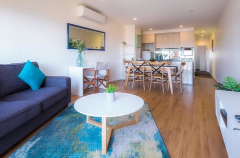 Waterfront Apt 234 Marinaquays - Food Delivery Shop 7