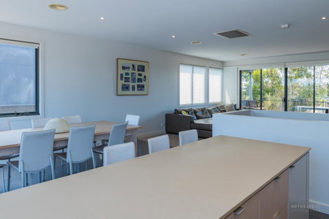 1 Sunset Place - Food Delivery Shop 6