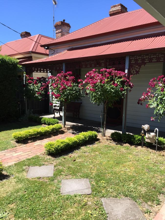 Pastoria East VIC Food Delivery Shop