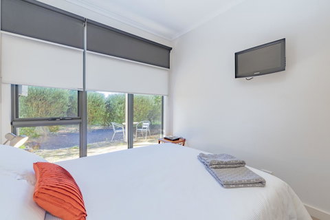 Stylish 3 Bedroom Townhouse - Free Parking - Food Delivery Shop 20