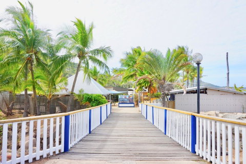 Nomads Magnetic Island - Food Delivery Shop 25