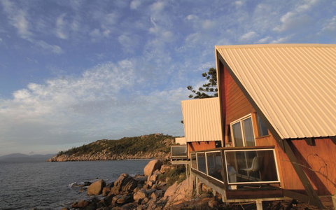 Nomads Magnetic Island - Food Delivery Shop 0