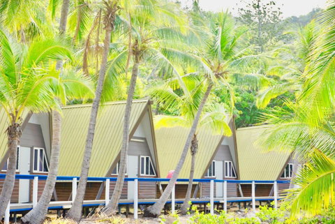 Nomads Magnetic Island - Food Delivery Shop 15