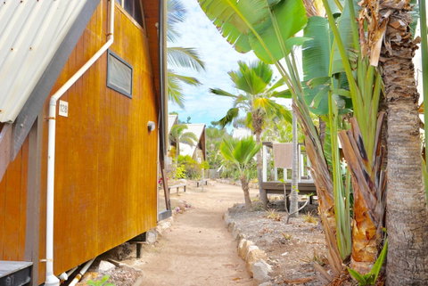 Nomads Magnetic Island - Food Delivery Shop 26