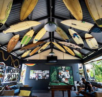 Backpackers at 1770 - Food Delivery Shop