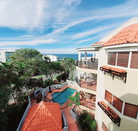 Parkshores Sunshine Beach Noosa Holiday Apartments - Food Delivery Shop