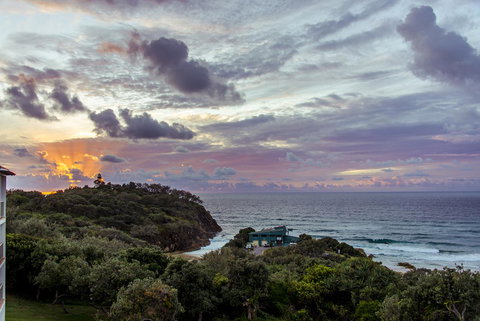 Whale Watch Ocean Beach Resort - Food Delivery Shop 4