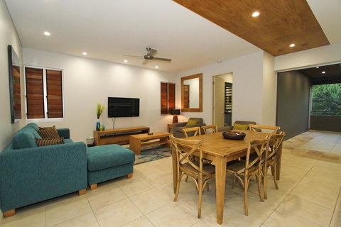 Sandcastles 1770 Motel & Resort - Food Delivery Shop 4