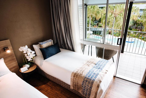 Mantra Club Croc - Food Delivery Shop 26