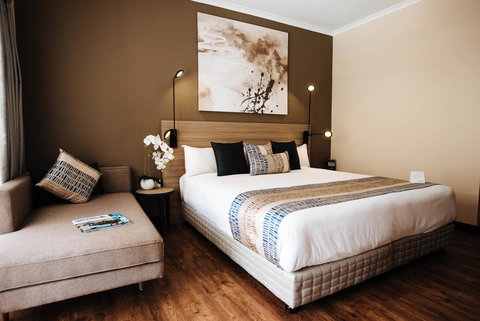 Mantra Club Croc - Food Delivery Shop 16