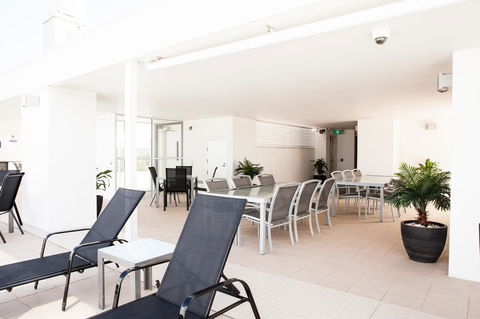 Ocean Views Resort Caloundra - Food Delivery Shop 5