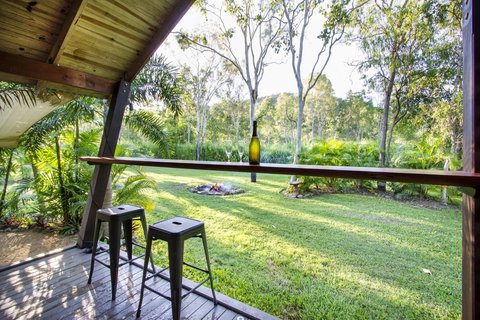Airlie Beach Eco Cabins - Adults Only - Food Delivery Shop 2