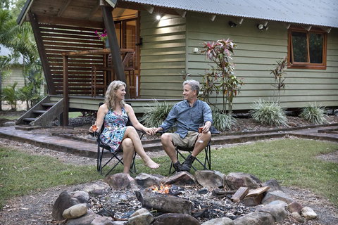 Airlie Beach Eco Cabins - Adults Only - Food Delivery Shop 14