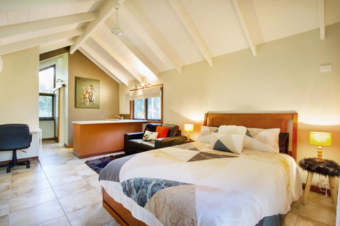 Airlie Beach Eco Cabins - Adults Only - Food Delivery Shop 29