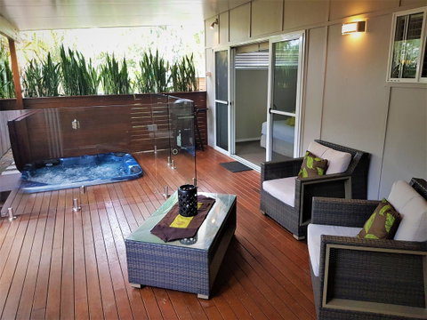 Pandanus Spa Cottage - Food Delivery Shop 5