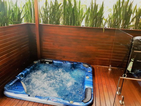Pandanus Spa Cottage - Food Delivery Shop 6