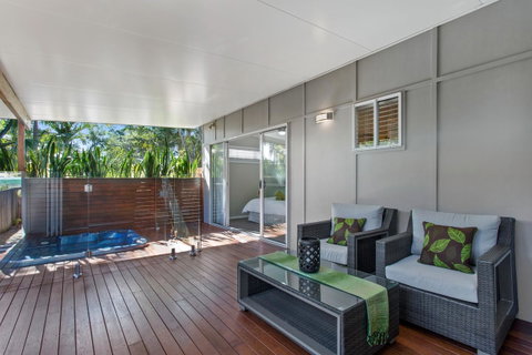 Pandanus Spa Cottage - Food Delivery Shop 2