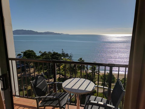 Aquarius On The Beach - Food Delivery Shop 9