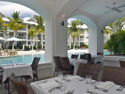 Beach Club Port Douglas Luxury Apartments - Food Delivery Shop 14