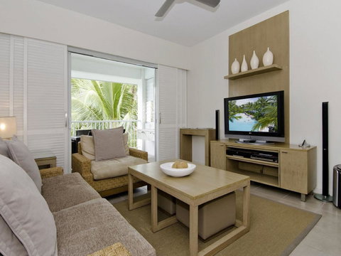 Beach Club Port Douglas Luxury Apartments - Food Delivery Shop 3