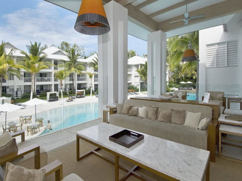 Beach Club Port Douglas Luxury Apartments - Food Delivery Shop 13