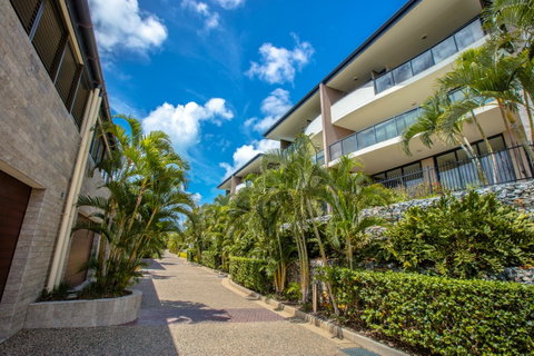Mirage Whitsundays - Food Delivery Shop 38