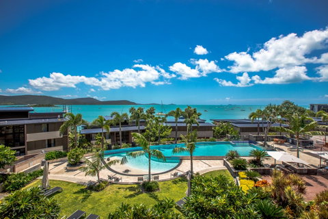 Mirage Whitsundays - Food Delivery Shop 9