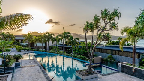 Mirage Whitsundays - Food Delivery Shop 11