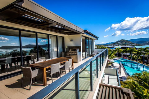 Mirage Whitsundays - Food Delivery Shop 18