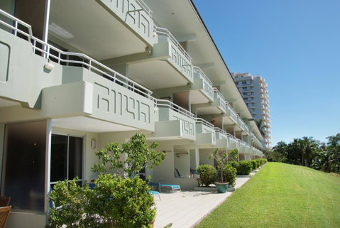 Poinciana 112 - Food Delivery Shop 9