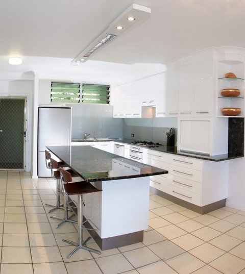 Poinciana 112 - Food Delivery Shop 6