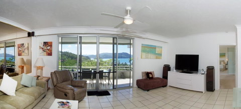 Poinciana 112 - Food Delivery Shop 12