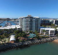 Mariners North Holiday Apartments - Food Delivery Shop