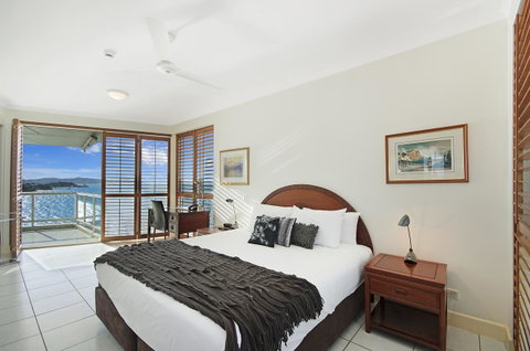 Mariners North Holiday Apartments - Food Delivery Shop 22