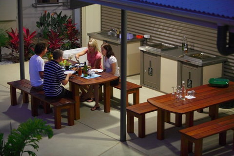 Agnes Water Beach Club - Food Delivery Shop 7