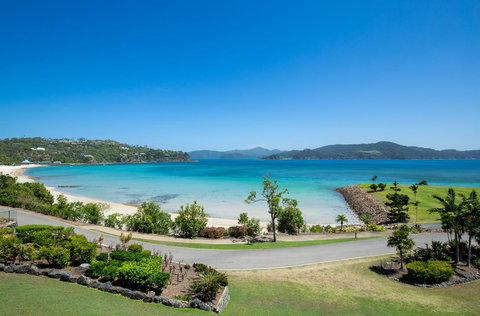 Beach Lodges - Food Delivery Shop 19