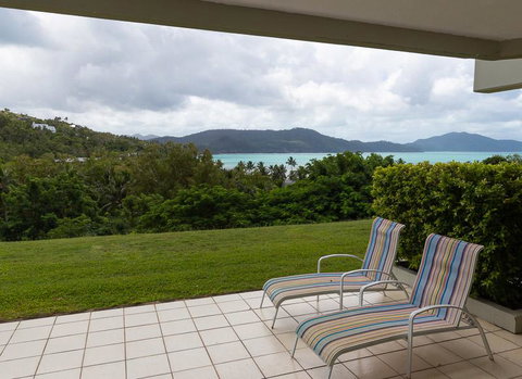 Beach Lodges - Food Delivery Shop 25