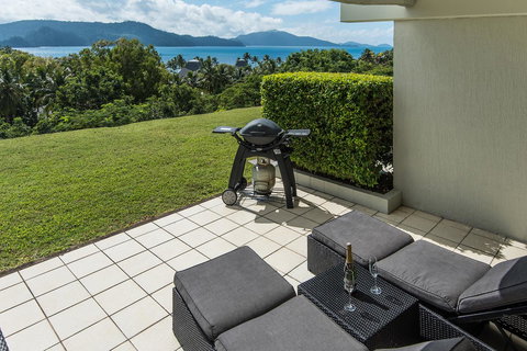 Beach Lodges - Food Delivery Shop 37