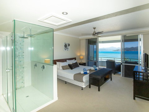 Beach Lodges - Food Delivery Shop 3