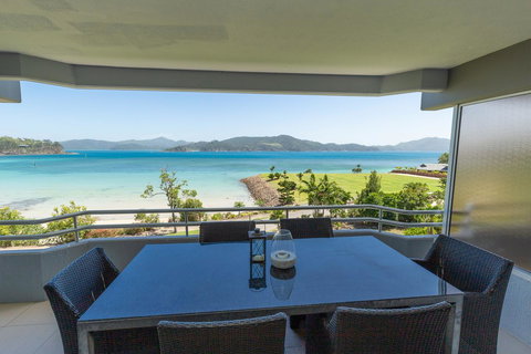 Beach Lodges - Food Delivery Shop 17